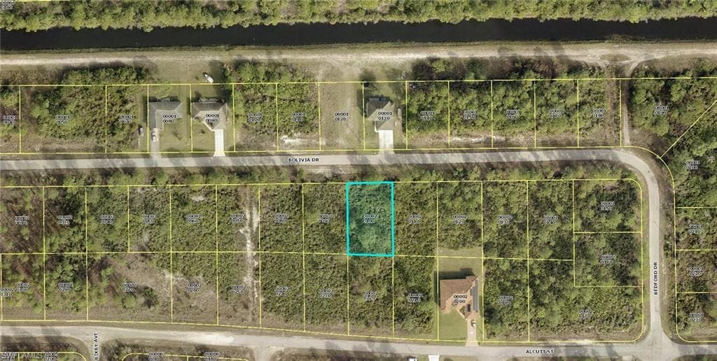 938 Bolivia DR LEHIGH ACRES, FL 33974