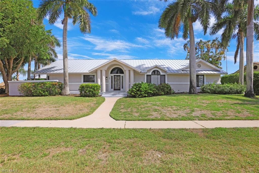 201 Windbrook CT MARCO ISLAND, FL 34145