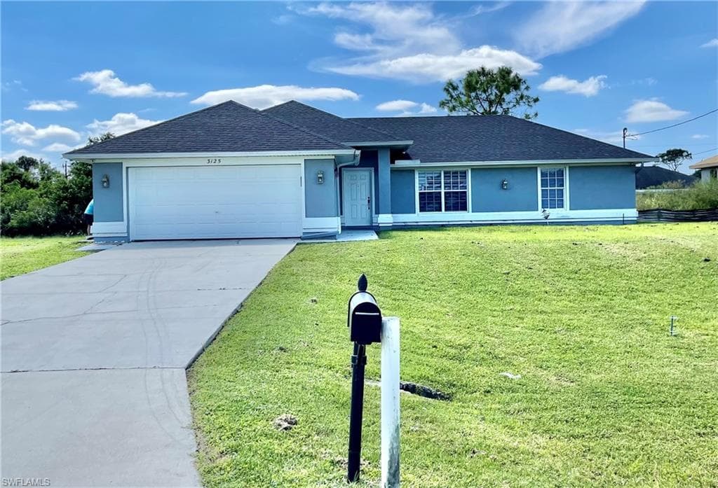 3125 40th ST SW LEHIGH ACRES, FL 33976