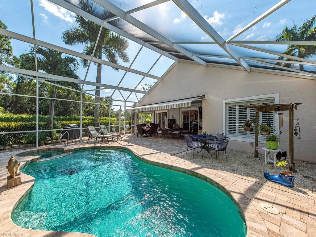 7949 Leicester DR NAPLES, FL 34104