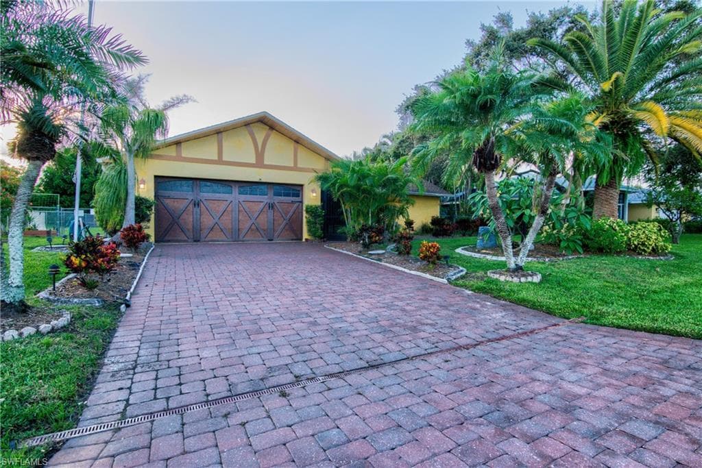 3426 6th AVE CAPE CORAL, FL 33914