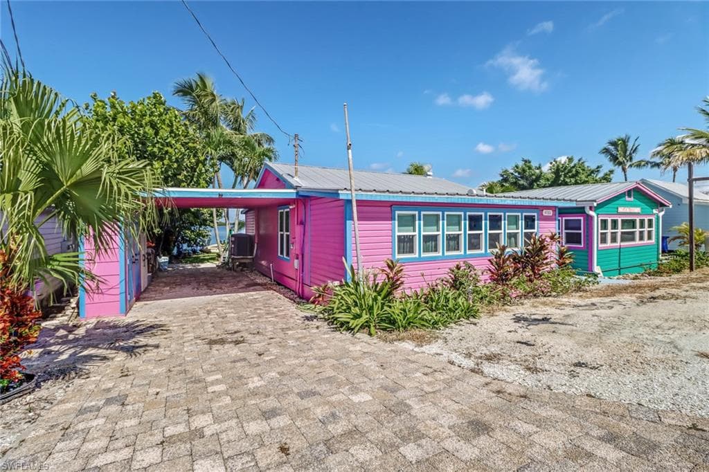 4760 Pine Island RD NW MATLACHA, FL 33993