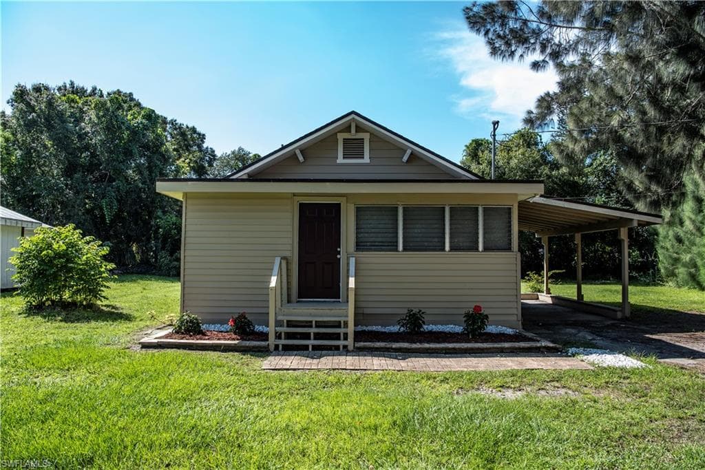 3704 Ballard RD FORT MYERS, FL 33916