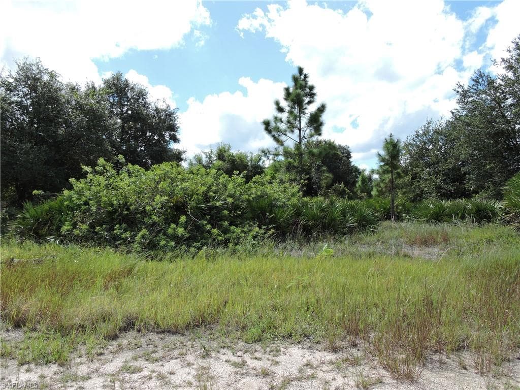 7609 4th PL LABELLE, FL 33935