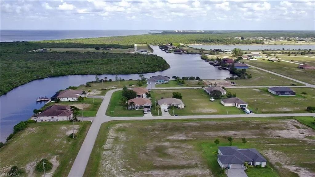 4634 NW 34th ST CAPE CORAL, FL 33993