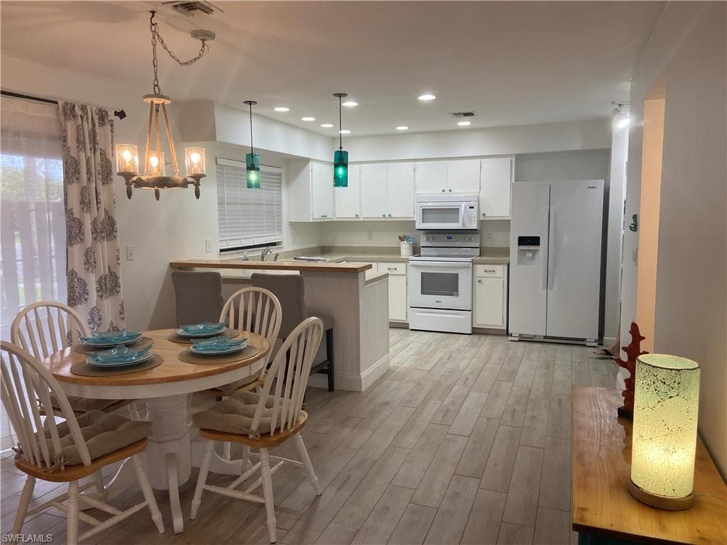 1212 SE 6th TER 84 CAPE CORAL, FL 33990