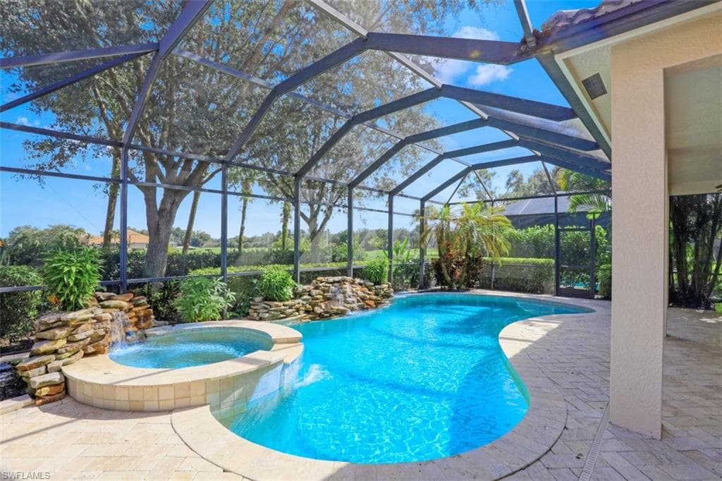 2041 Isla De Palma CIR NAPLES, FL 34119
