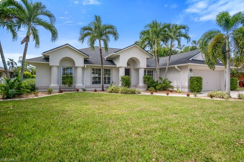 1056 20th PL CAPE CORAL, FL 33990