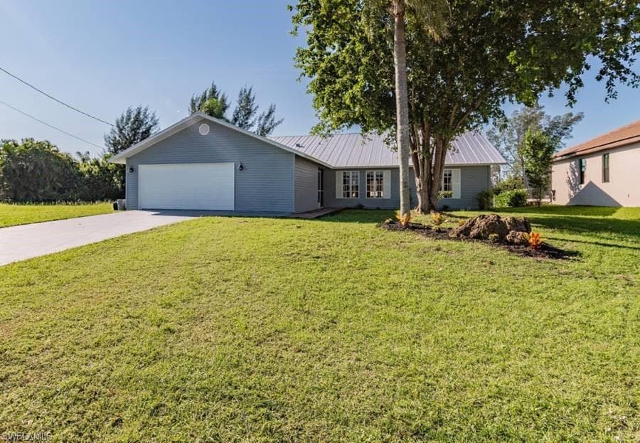 2306 SW 44th TER CAPE CORAL, FL 33914