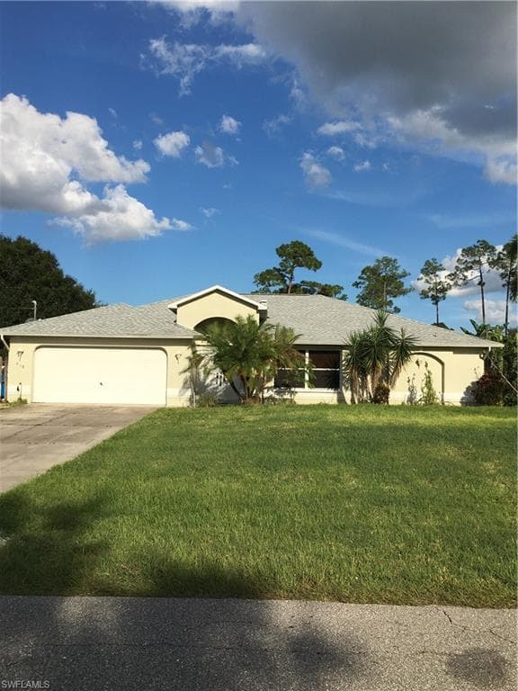 618 Moore AVE LEHIGH ACRES, FL 33972