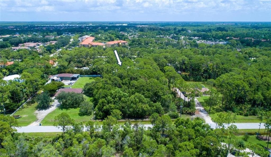 25421 Luci DR BONITA SPRINGS, FL 34135