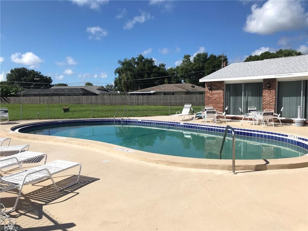 825 Courtington LN 2 FORT MYERS, FL 33919