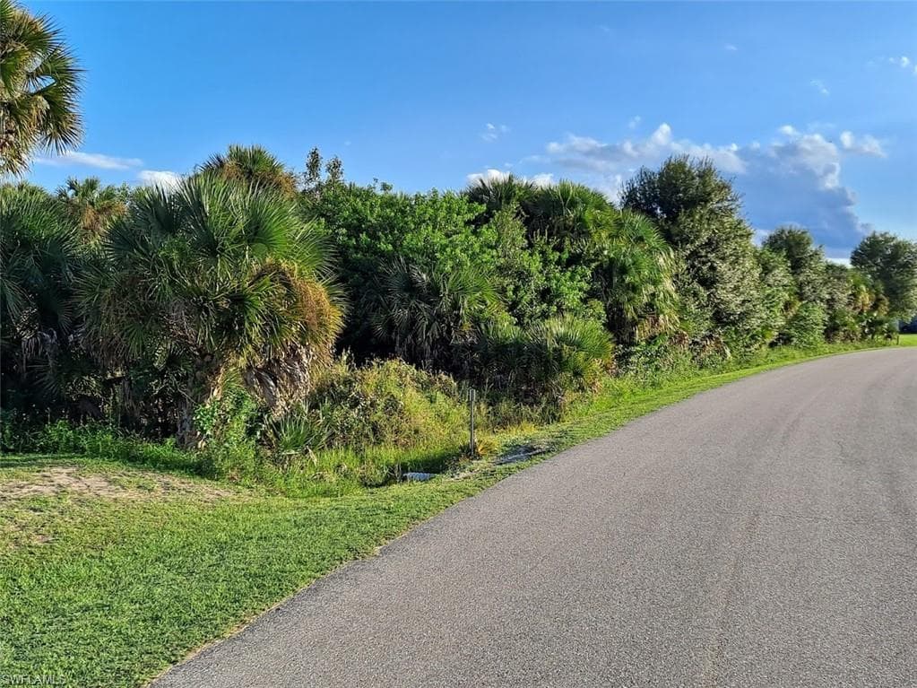 1246 Hicpochee BLVD MOORE HAVEN, FL 33471