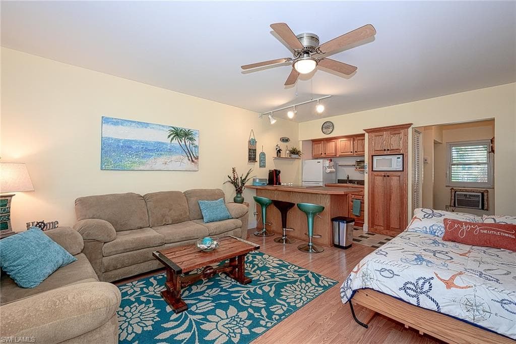 130 Collier BLVD D8 MARCO ISLAND, FL 34145