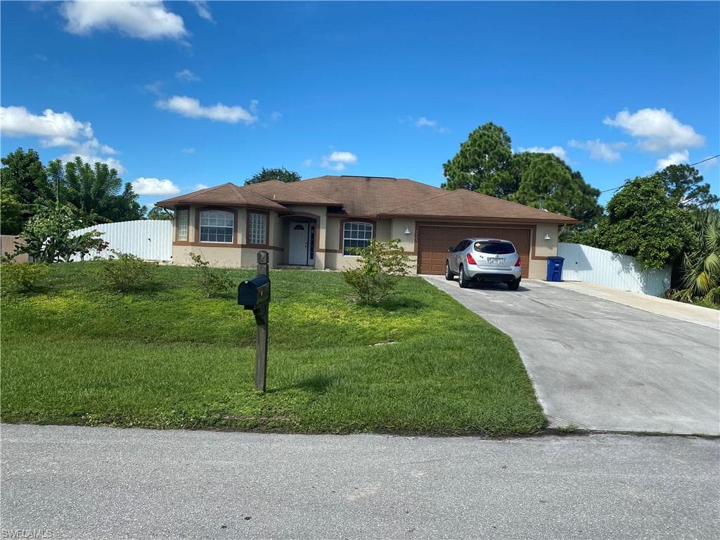 1123 Cabrillo AVE LEHIGH ACRES, FL 33971