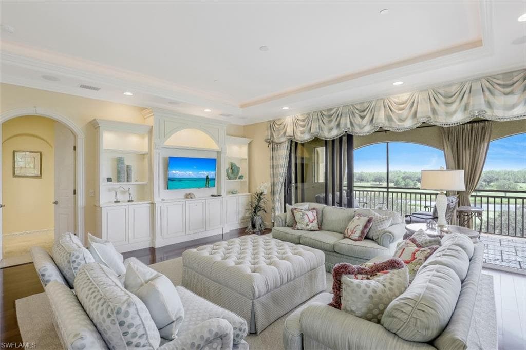 2542 Marquesa Royale LN 6-301 NAPLES, FL 34109