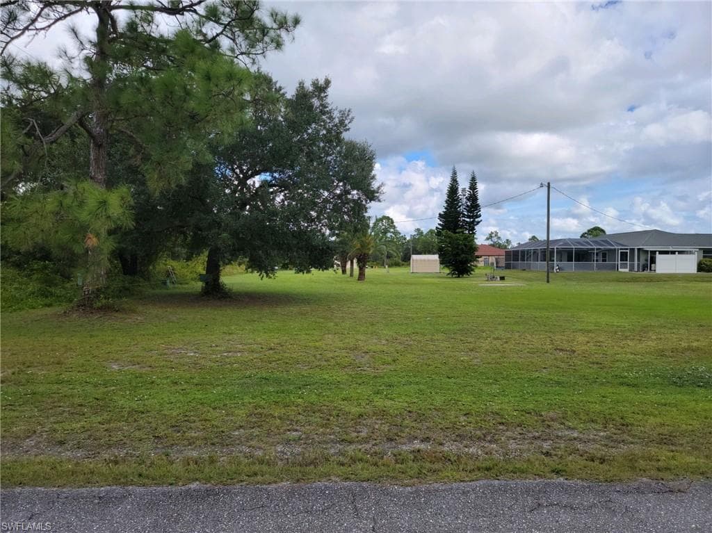 4305 E 13th ST LEHIGH ACRES, FL 33972