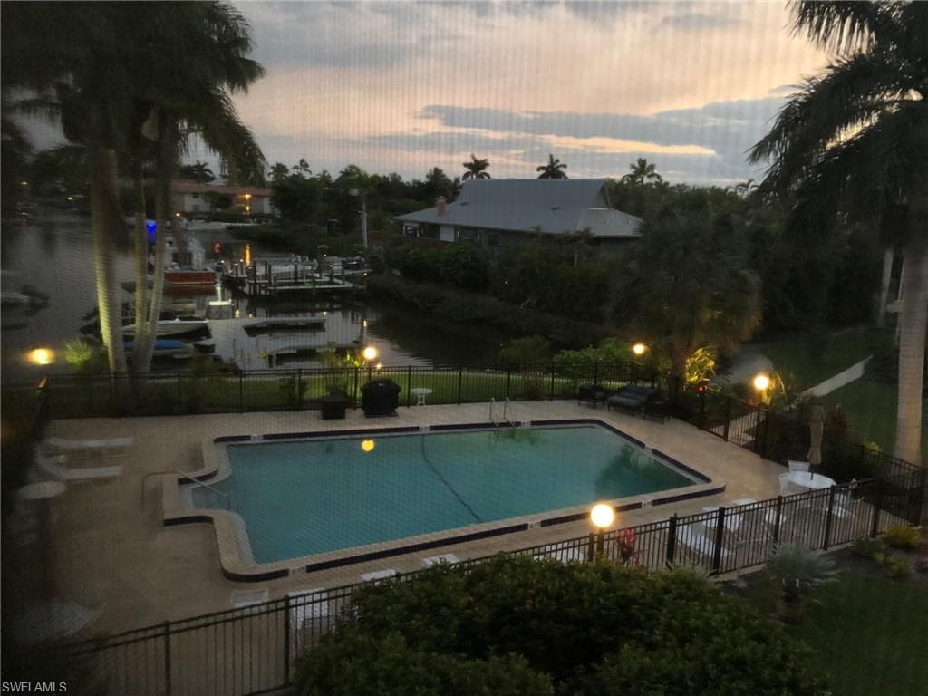 1666 Osprey AVE 203 NAPLES, FL 34102