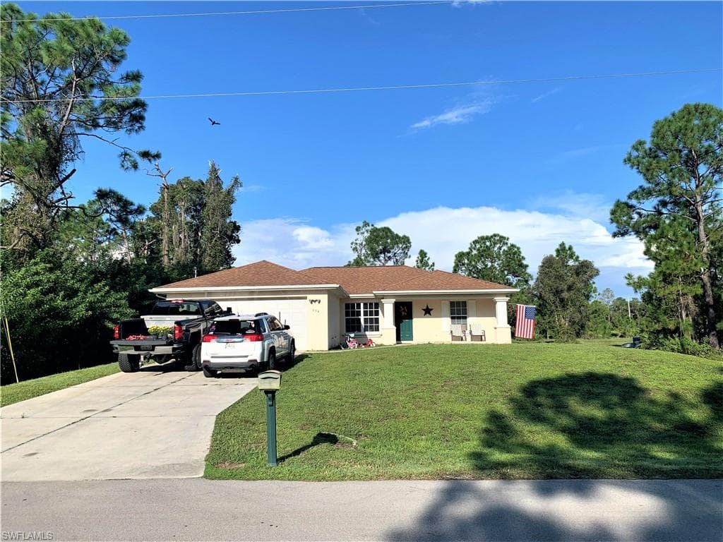 934 Aletha AVE S LEHIGH ACRES, FL 33974