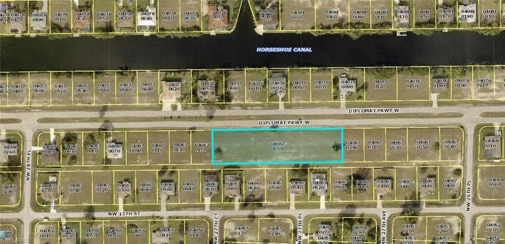 2718 Diplomat PKY W CAPE CORAL, FL 33993