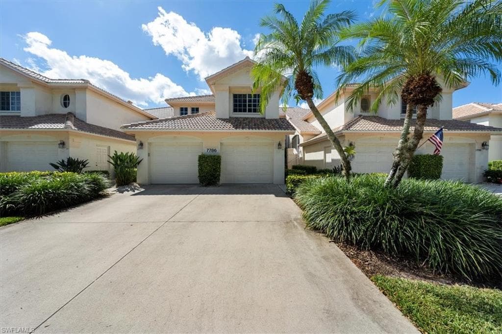 7786 Gardner DR 202 NAPLES, FL 34109