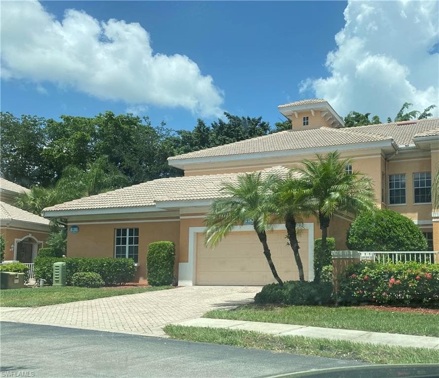 4815 Aston Gardens WAY B101 NAPLES, FL 34109