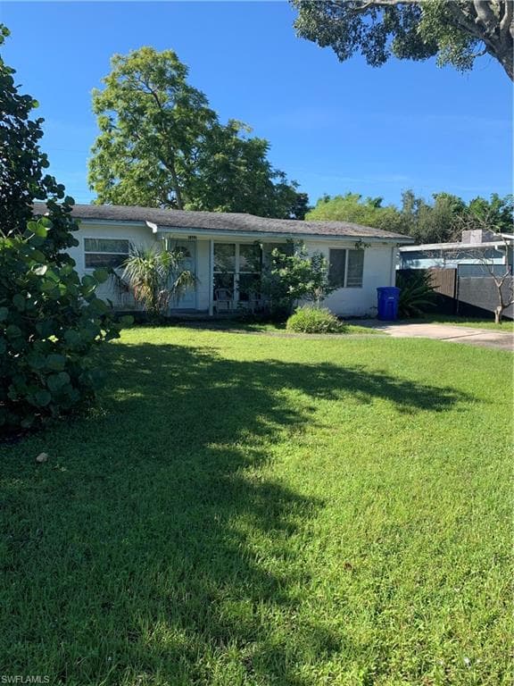 1654 Grace AVE FORT MYERS, FL 33901