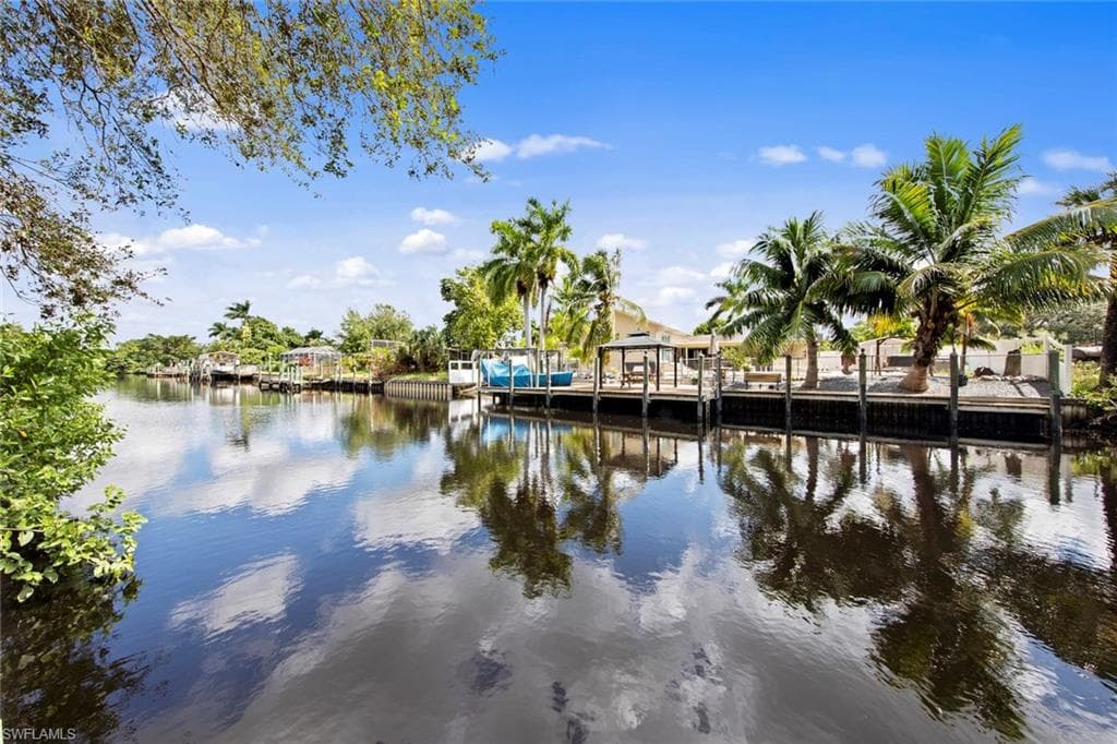209 Kingston DR FORT MYERS, FL 33905