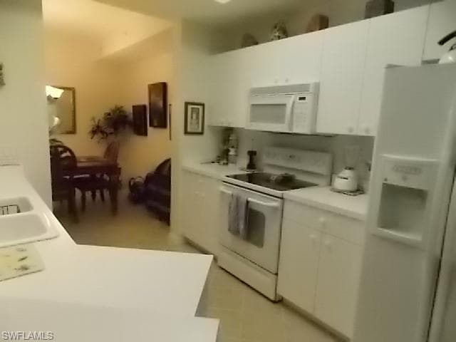 2815 Cypress Trace CIR 2-103 NAPLES, FL 34119