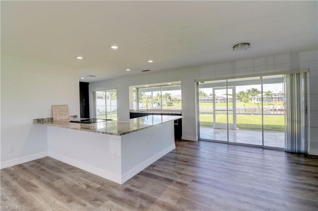 1013 SE 21st ST CAPE CORAL, FL 33990