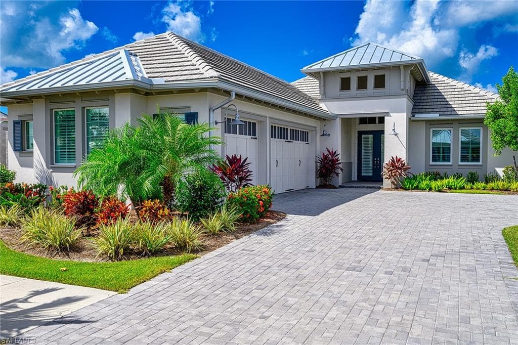 6130 Megans Bay DR NAPLES, FL 34113