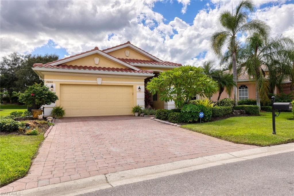 19880 Casa Verde WAY ESTERO, FL 33967