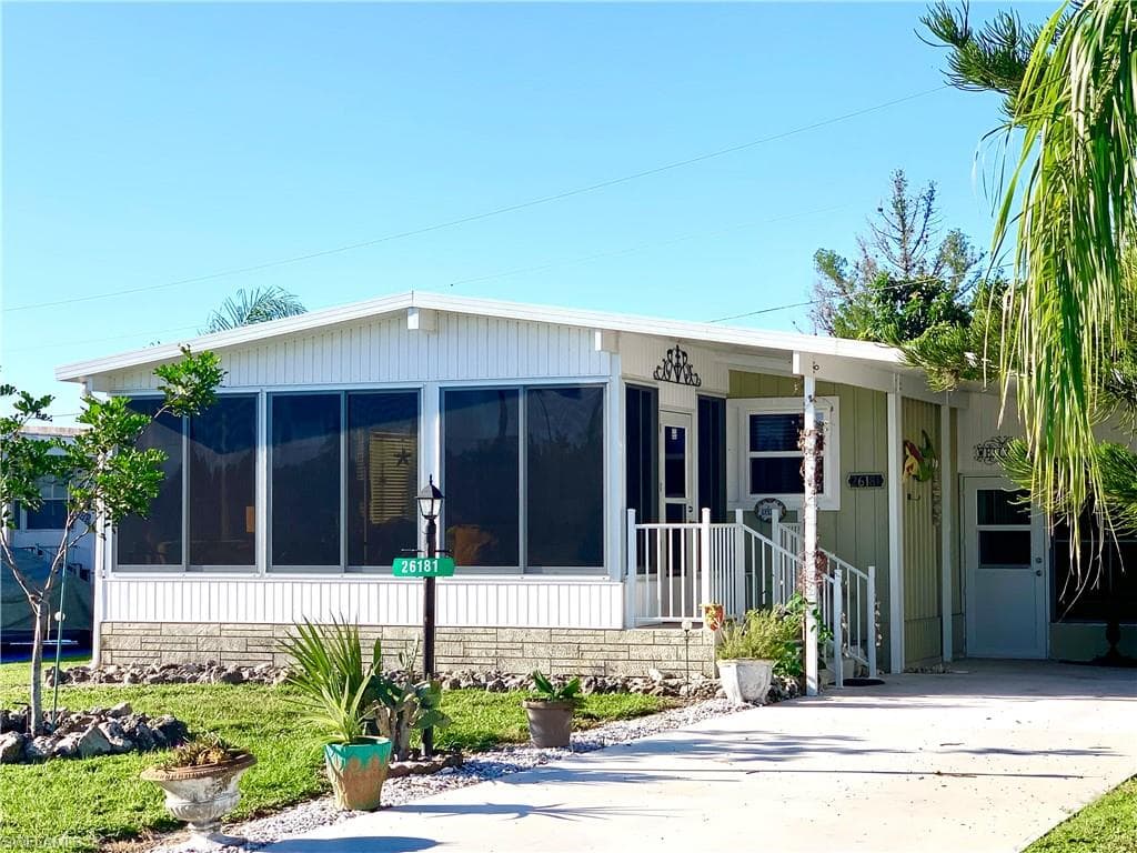 26181 Earl RD BONITA SPRINGS, FL 34135