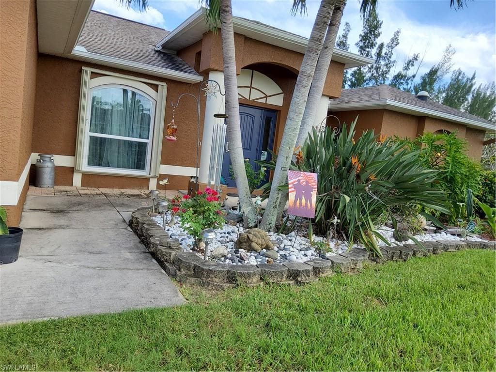 2705 SW 2nd CT CAPE CORAL, FL 33914