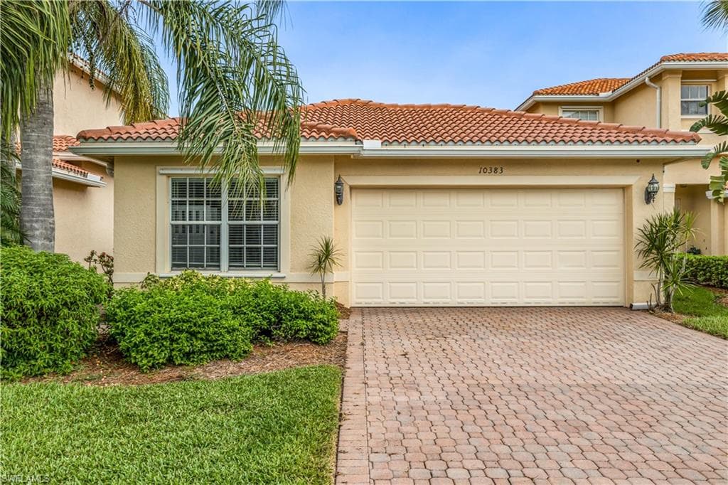 10383 Carolina Willow DR FORT MYERS, FL 33913