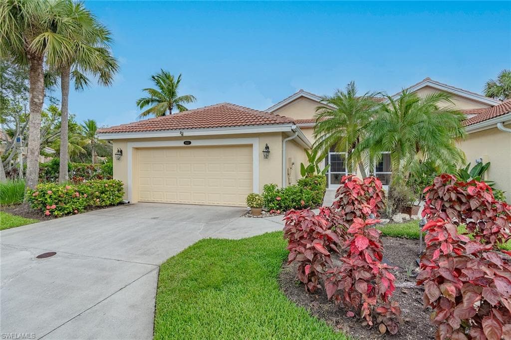 8463 Bent Creek WAY NAPLES, FL 34114