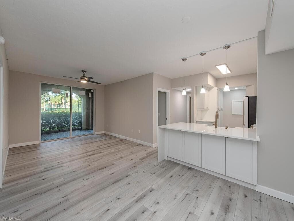 1130 Reserve WAY 3-103 NAPLES, FL 34105