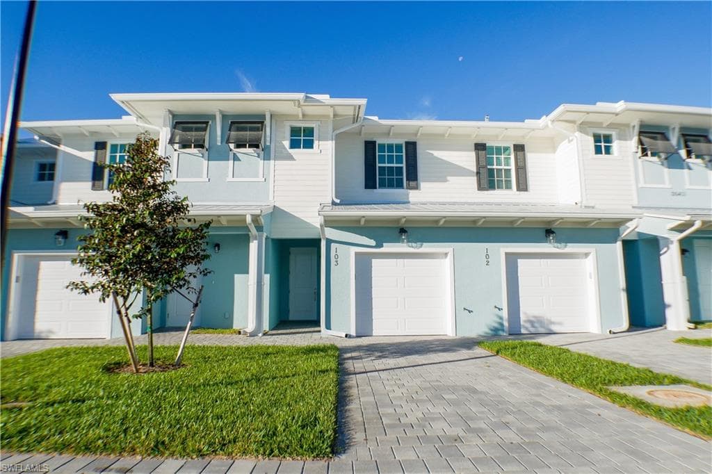 26401 Coco Cay CIR 103 BONITA SPRINGS, FL 34135
