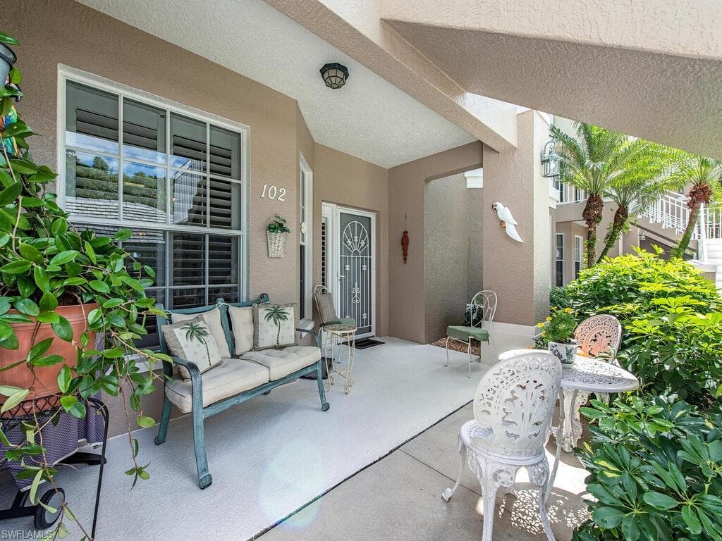 1980 Willow Bend CIR 7-102 NAPLES, FL 34109