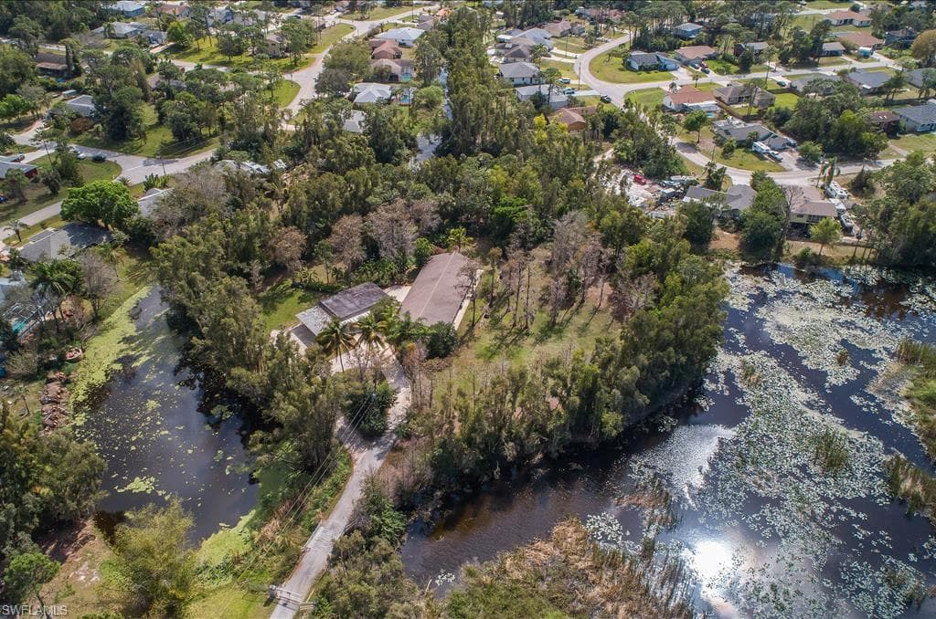 8286 San Carlos BLVD FORT MYERS, FL 33967