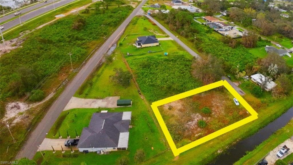 3901 39th ST SW LEHIGH ACRES, FL 33976