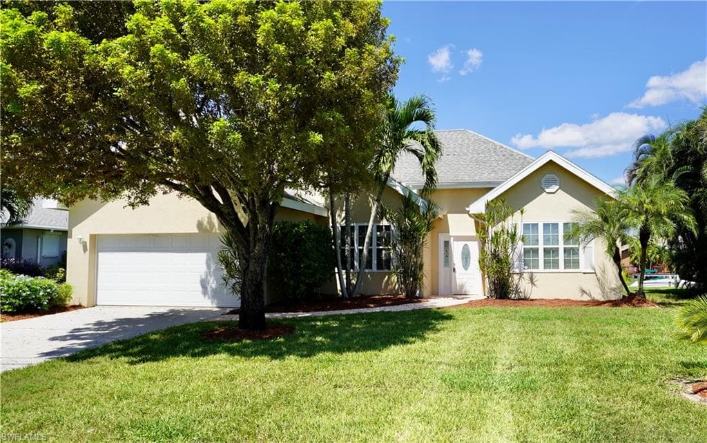 1923 SE 10th ST CAPE CORAL, FL 33990