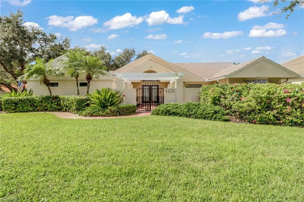 215 Silverado DR NAPLES, FL 34119