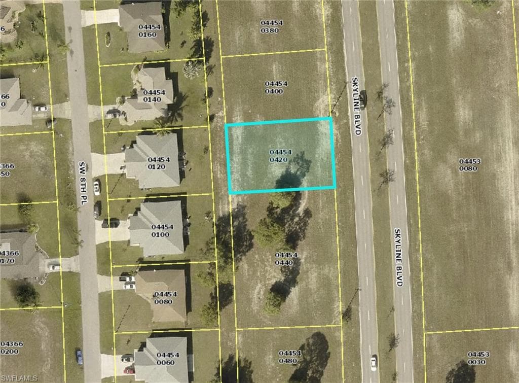 1102 Skyline BLVD CAPE CORAL, FL 33991