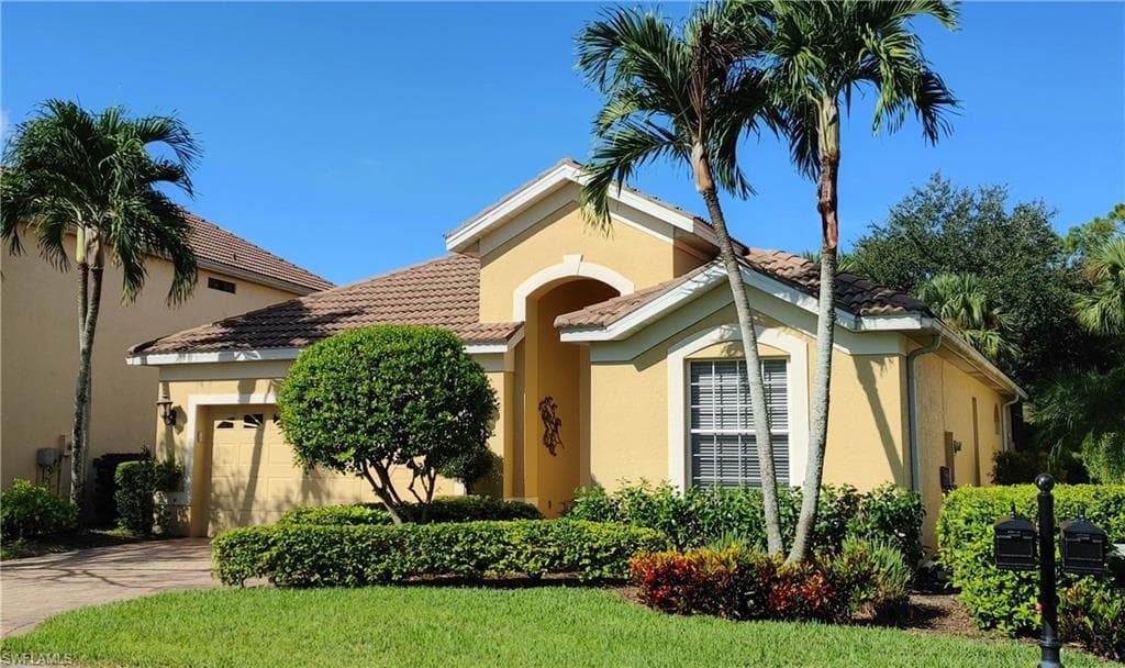 8772 Ventura WAY NAPLES, FL 34109