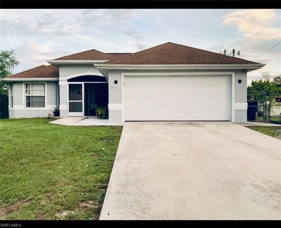 3711 7th ST W LEHIGH ACRES, FL 33971