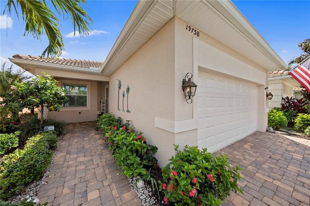19758 Tesoro WAY ESTERO, FL 33967