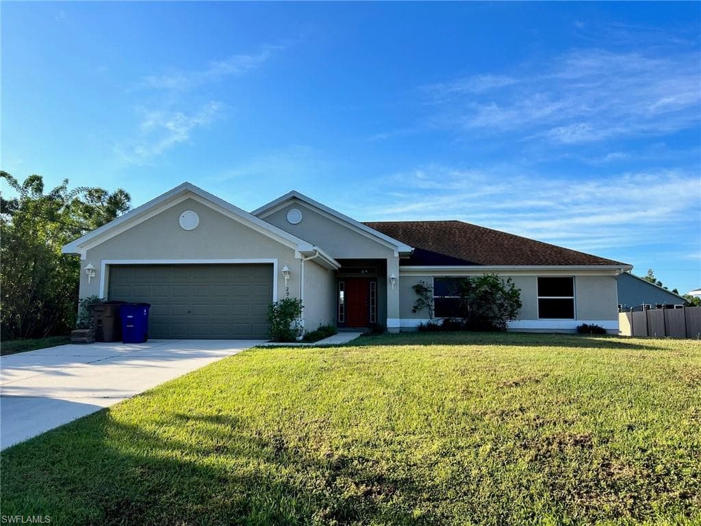 2907 48th ST W LEHIGH ACRES, FL 33971