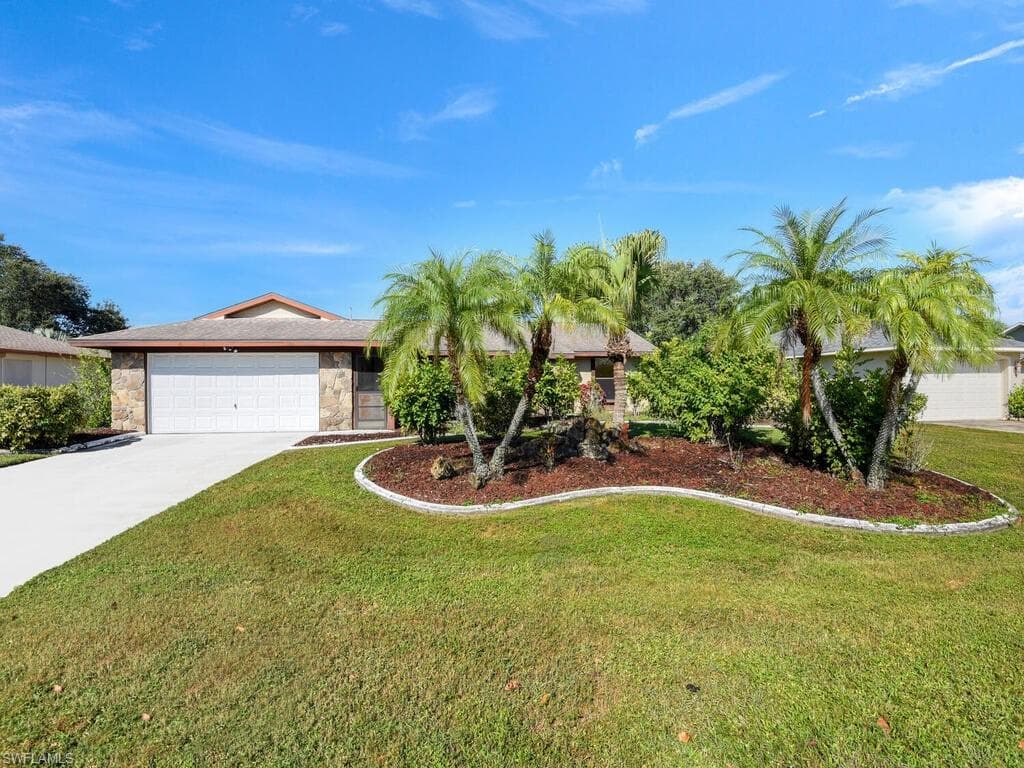 142 SE 1st AVE CAPE CORAL, FL 33990