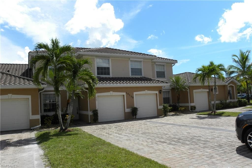 14135 Winchester CT 402 NAPLES, FL 34114